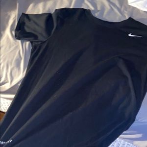 black nike tshirt